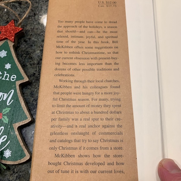 🎄Bundle of Christmas Items Includes Table Runner, Book, Ornaments, Jingle Bells - Picture 7 of 8